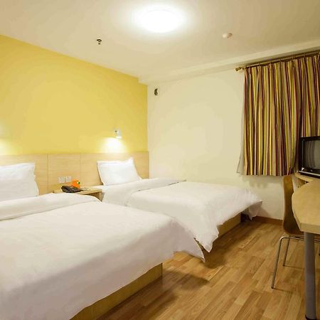 7Days Inn Zixing Dongjianghu Habitación foto